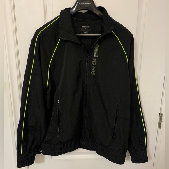 fear the youth Windbreaker forever 21 - Picture 2 of 4